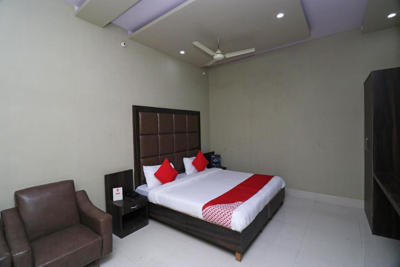 Oyo 19026 Hotel As Karnāl 外观 照片
