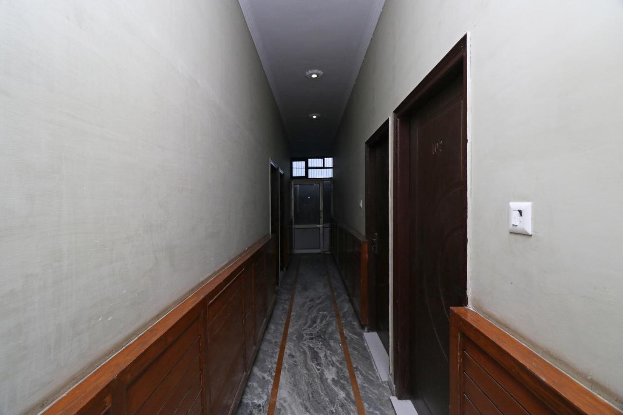 Oyo 19026 Hotel As Karnāl 外观 照片